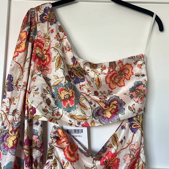 RUNAWAY The Label One Shoulder Cut Out Floral Dress - Picture 3 of 7